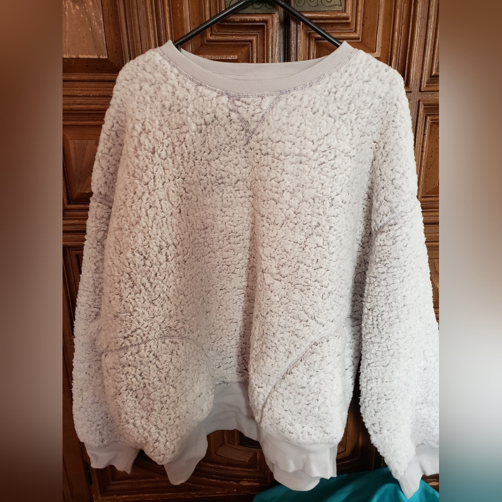 Victoria's Secret PINK Sherpa sweatshirt Size XL